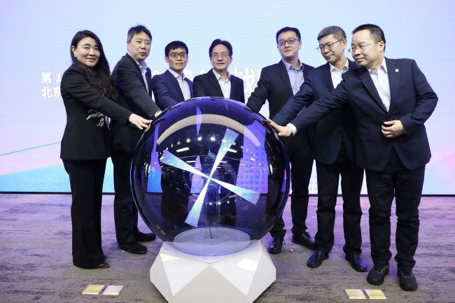 国产亚洲综合精品一区二区三区